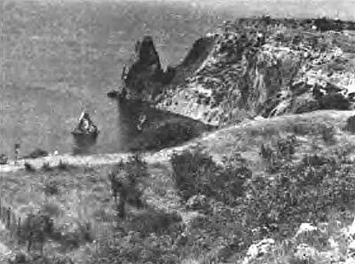 Рис 209 Мыс Фиолент в Крыму Эта и несколько последующих фотографий сделаны - фото 215