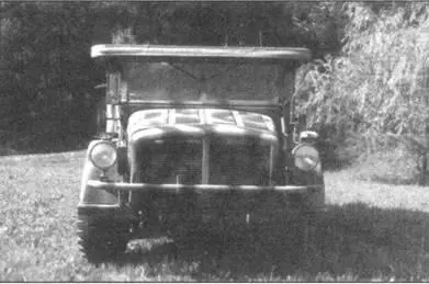 Пять фотографий показывают Horch 108 Тур 40 с различных ракурсов Маш - фото 34