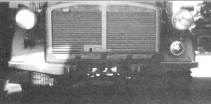 На этих снимках показана решетка радиатора она одинаковая для обеих моделей - фото 47