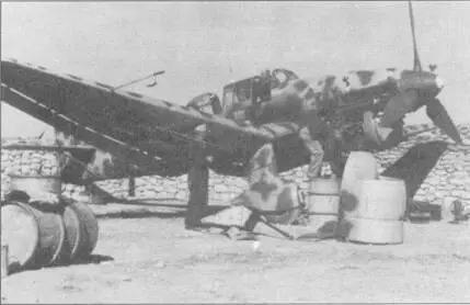 Весной 1942 г эскадра StGЗ была переформирована в IStG1 В бортовых кодах - фото 111
