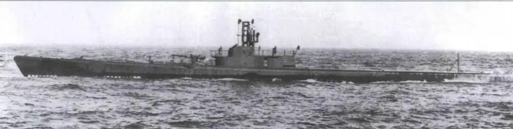 Многие первые лодки типа Gato отличались удлиненной формой рубки Здесь - фото 32