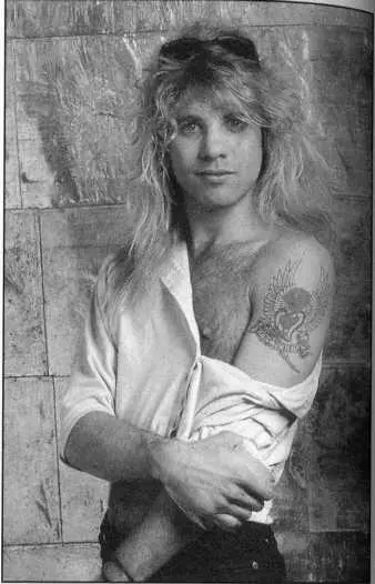 Стивен Адлер голливудский подросток попал в Guns N Roses благодаря тому что - фото 10
