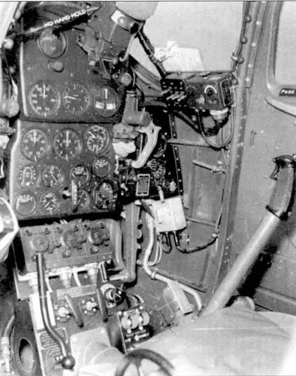 Кабина истребителя P39D была оптимизирована под среднего летчика ростом 170 - фото 26