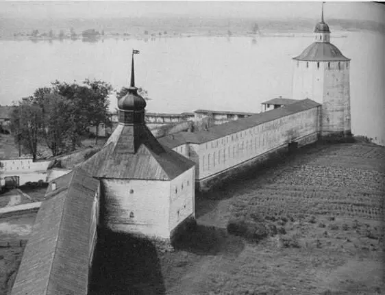 63 Стены Нового города с Косой и Большой Мереженной Белозерской башнями - фото 67