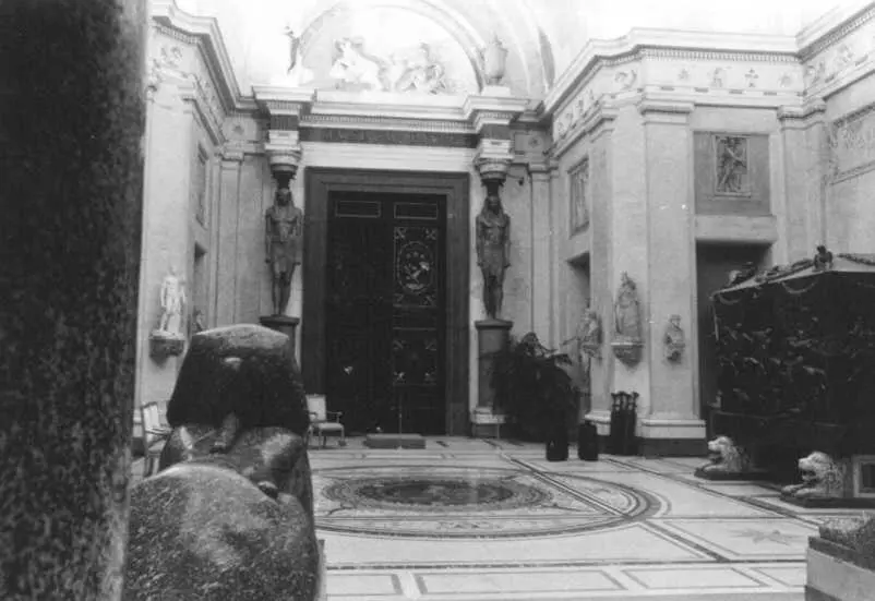 Рис 214 Зала в виде греческого креста в Ватикане построенная Микель Анджело - фото 215