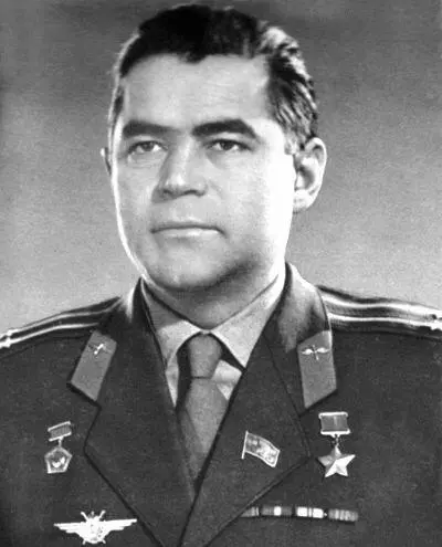 Андриан Николаев Адриан Николаев тоже был знаменитостью он провел в космосе - фото 111