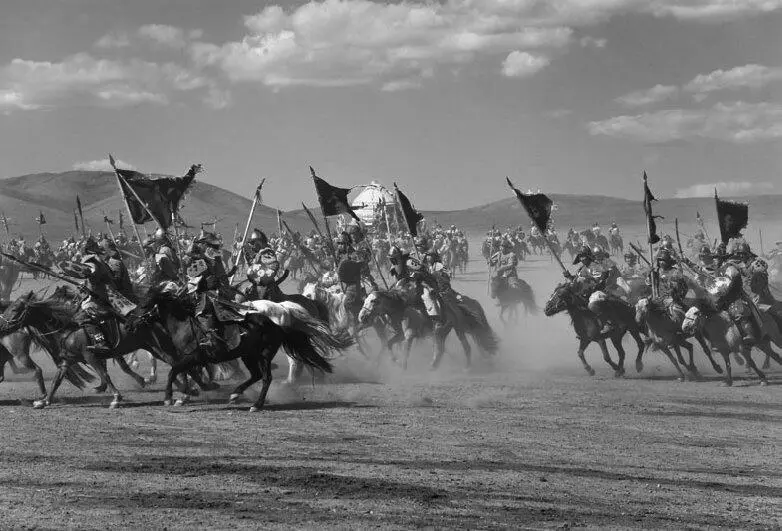 Атака монголов Современная реконструкция АригБуга выступил из Монголии в - фото 64