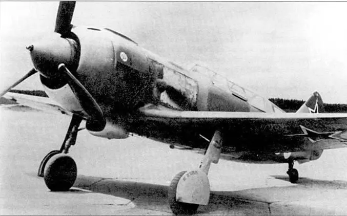 Ла5УТИ первых выпусков оснащались мотором АШ82Ф Самолеты первых выпусков не - фото 112