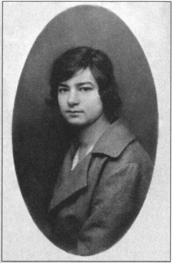 Анна Крылова Женева 1921 На фото надпись Не забывай что мы Русские это - фото 23