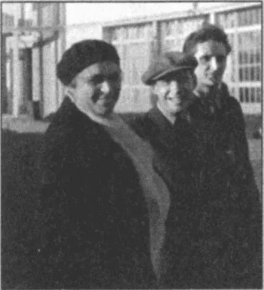 О А Стецкая неизвестный О И Писаржевский Москва 1936 Слева направо - фото 60