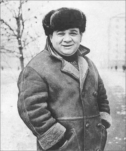 Фото 8 В Мастюков Народный артист СССР Евгений Леонов Так возникает ясный - фото 8