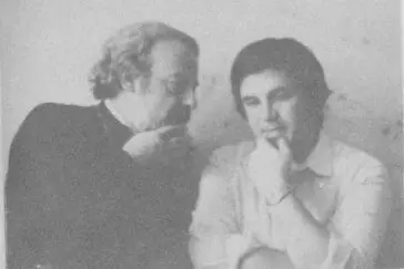 35 о Александр и композитор Олег Степурко на даче 1988 г Фото С Руковой - фото 35