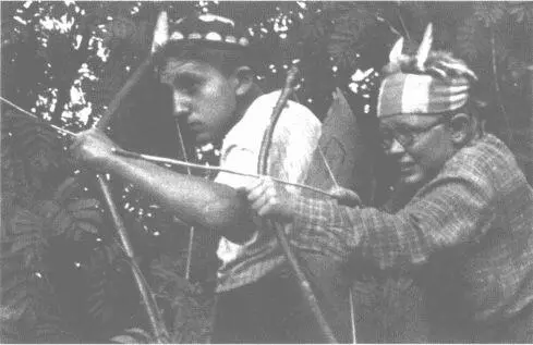 Мы с Толькой в переделкинских прериях 1952 г Счастливое детство это - фото 38