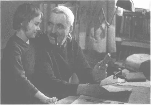 Дорогая тетя Женя Отец и Санька 1964 г Спустя несколько дней мы сидели за - фото 64