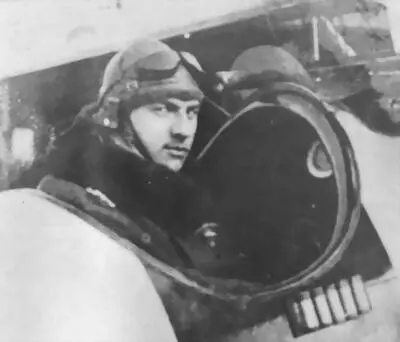 Ксавер Даннхубер в кабине своего истребителя Albatros из состава Jasta 26 Имел - фото 40