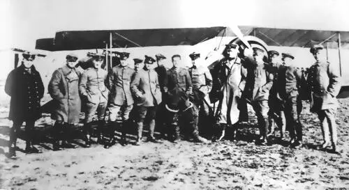 Пилоты Jasta 26 Снимок сделан 5 февраля 1918 г Слева направо - фото 114