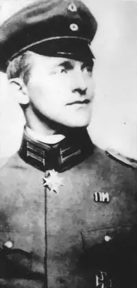 Карл Менкхофф командир Jasta 72 попавший в плен в июле 1918 г после своей - фото 121