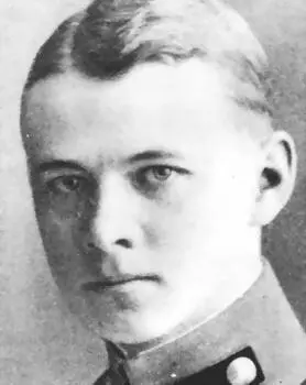 Лейтенант Карл Плаут одержал 17 побед и был командиром Jasta 51 в конце 1918 - фото 140