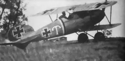 Albatros D V Карла Тома в 1917 г 1 22 августа 1917 г AR 2 Ю Авокура J - фото 174