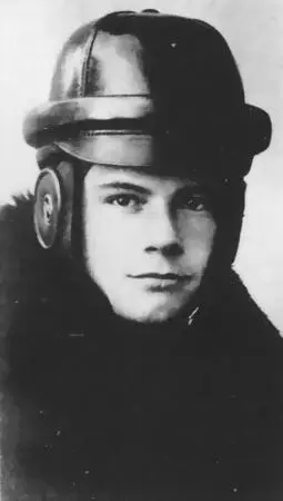 Хассо фон Ведель в период подготовки на наблюдателя в Позене в 1915 г Он - фото 192