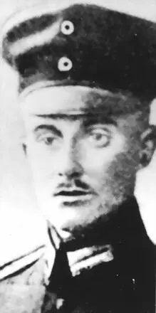 Ганс Вайсс одержал 16 побед пока не погиб в бою против британской 209й - фото 194