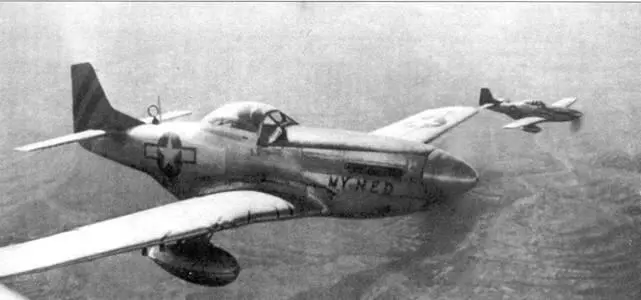 Пара Р51D из 311 FG Снимок сделан с борта транспортного С47 весной 1945 - фото 52