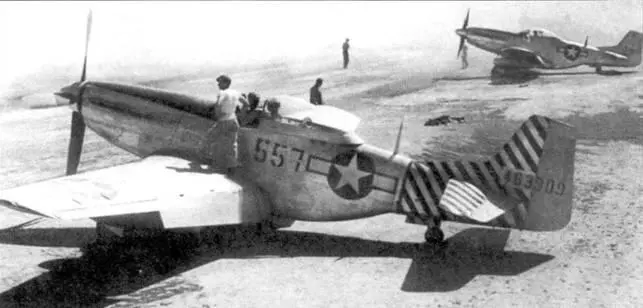 P51D20NA из 45S FS 506 FG в ожидании подлета В29 Иводзима До этого - фото 55