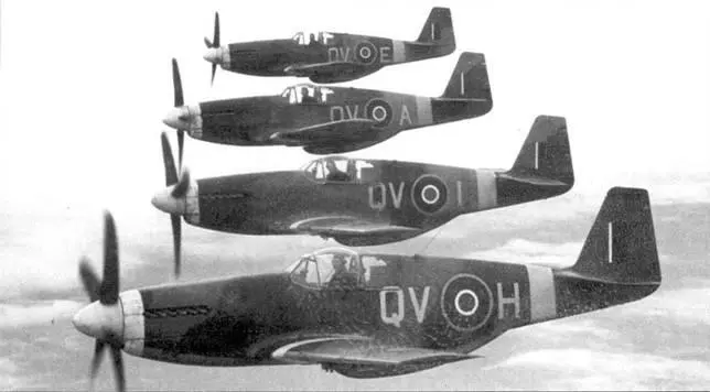 Отряд Мустангов из 19й эскадрильи RAF весна 1944 года Типичные для первой - фото 8