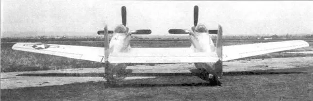 ХР82 вид сзади Второй ХР82 4483887 в Инглвуде август 1945 года - фото 97