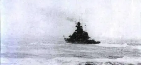 Гнейзенау маневрирует на высокой скорости уклоняясь от атаки британских - фото 81