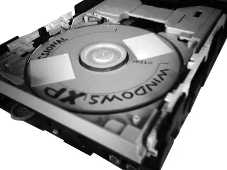 Рис 510 CDROM подготовленный для обмана 5 Запустите одну из программ - фото 94