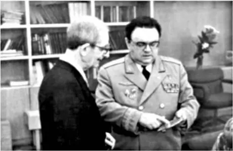 Харитон и Негин Такие статьи в американской прессе читались как увлекательный - фото 8