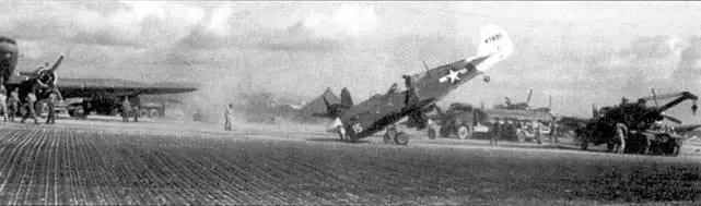 P40N из 110th TRS уткнулся носом при неудачной рулежке Эскадрилья отличалась - фото 79