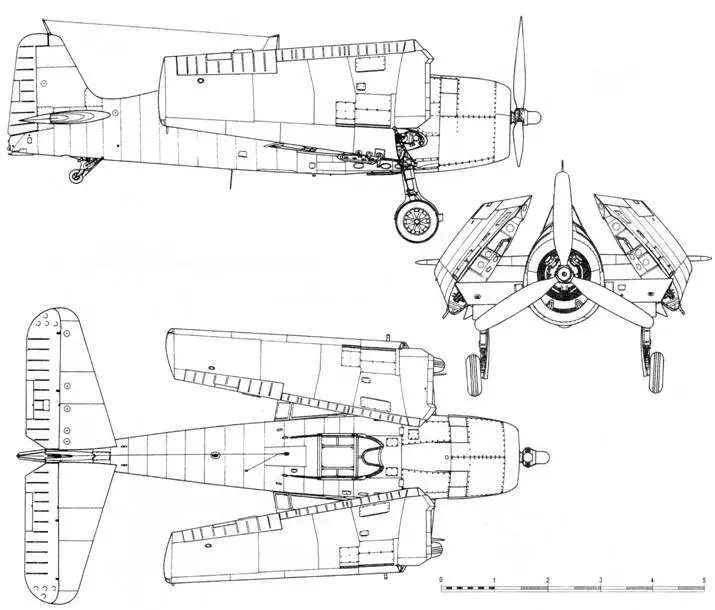 F6F5 Hellcat со сложенными крыльями Сечения фюзеляжа боковая проекция на - фото 127