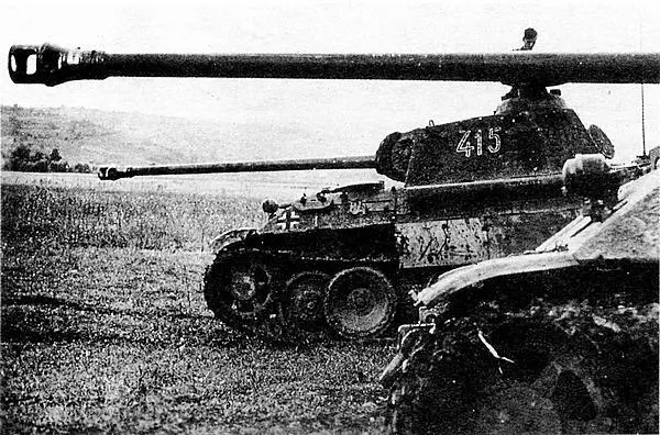 Пантеры Ausf А к бою готовы 1944 год Впрочем как это следует из текста - фото 50
