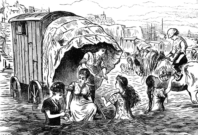 Купальная карета Рисунок из журнала Панч 1871 В XIX веке женщины высшего - фото 67