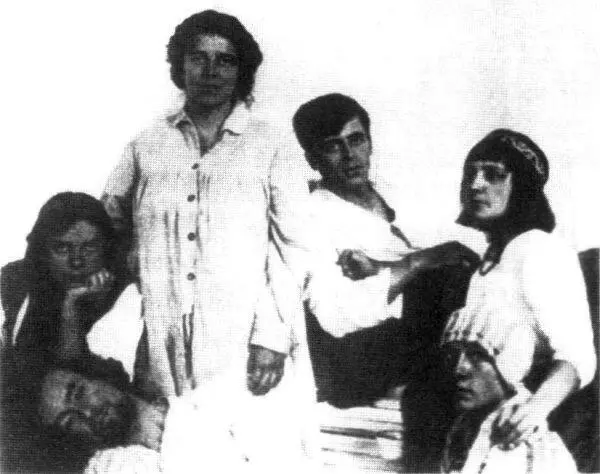 Владимир Соколов Вера Лиля Сергей Эфроны Марина Цветаева Майя Кювилье - фото 55
