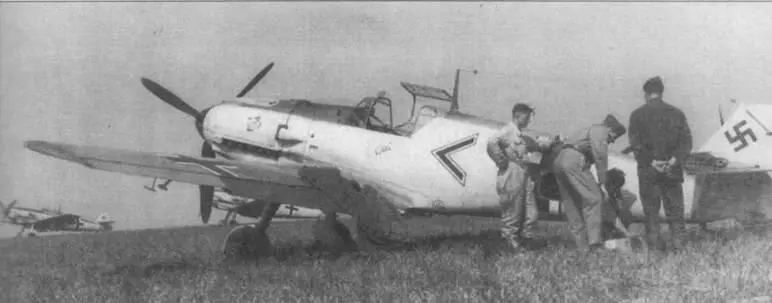 Последние победы до капитуляции Франции пилоты JG 26 одержали 13 и 14 июня в - фото 100