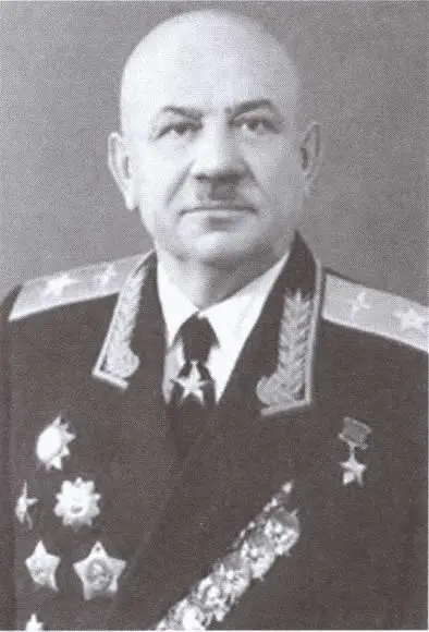 Маршал авиации СА Красовский в 1941 г командующий ВВС 56й армии - фото 29