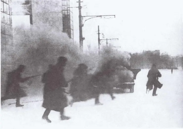 Бой на Театральной площади 29 ноября 1941 г Уличный бой в Ростове 29 - фото 74
