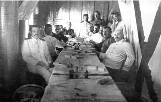 На линейном корабле Иоанн Златоуст во время отдыха 19121913 гг - фото 100