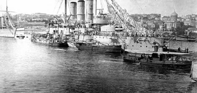 Перед построением вверху Иоанн Златоуст в Севастополе 191 - фото 122
