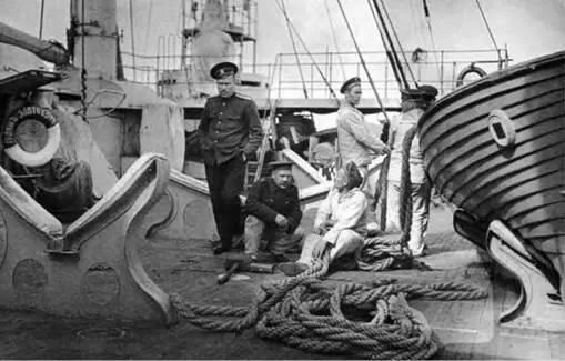 На линейном корабле Иоанн Златоуст во время учений и работ 19121913 гг - фото 94