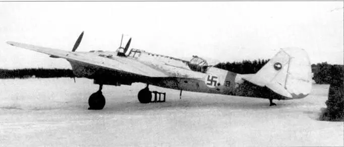 Финский SB13 в зимнем камуфляже зима 194243 гг Самолет прибыл в Финляндию - фото 35