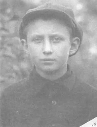 10 Иван Кузнецов вероятно1926 г 1913 г Ваня Кузнецов около 2 лет - фото 5