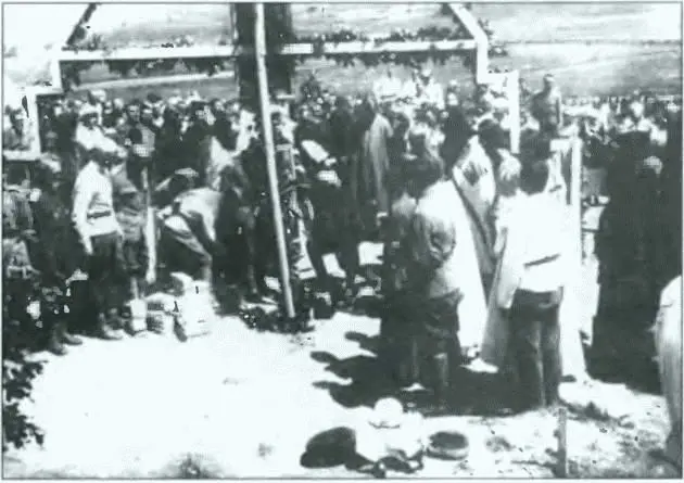 Праздник Марковского полка в Галлиполи 1921 г Памятник на Большом - фото 24