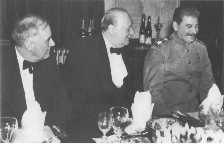 30 ноября 1943 года Тегеран Большая тройка Рузвельт Черчилль Сталин - фото 7