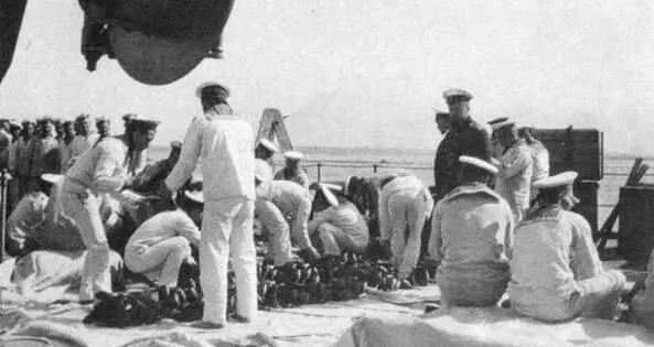 На Андрее Первозванном в 19151916 гг На занятиях и работах - фото 108
