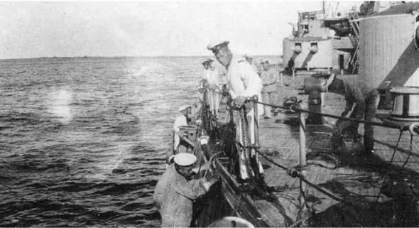 На Андрее Первозванном в 19151916 гг На занятиях и работах - фото 109