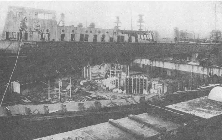 Кронштадт 1920е гг Андрей Первозванный на первом плане и Цесаревич на - фото 41